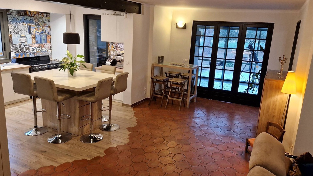 Marguerittes Other | Mas Provencal with swimming pool, Jacuzzi and wooded grounds