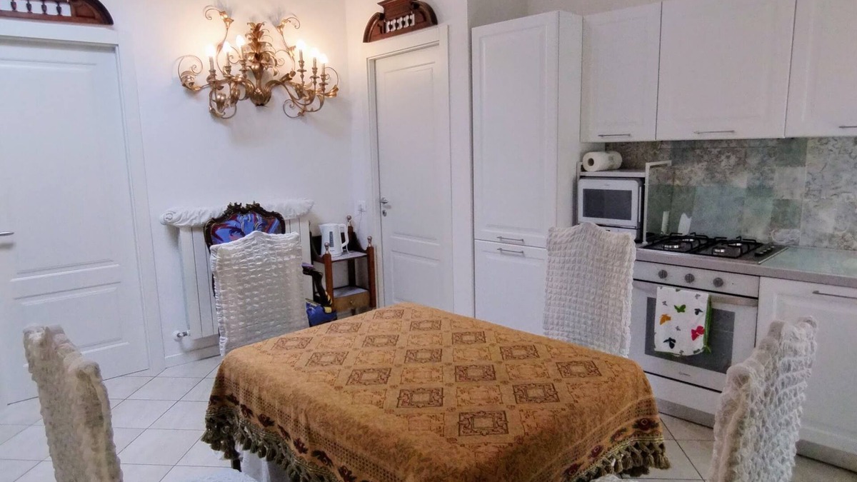 Villongo Apartment | Masha's attic, three-room apartment 5 min from Lake Iseo