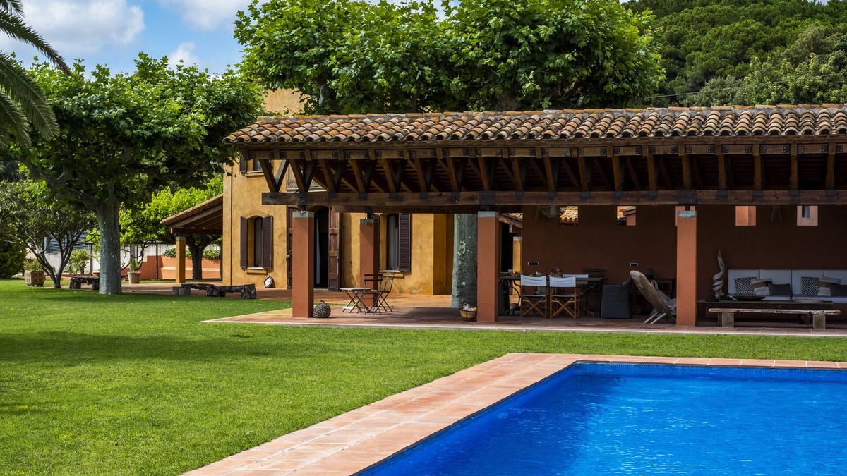 Sant Vicenc de Montalt Villa | Masia Balís - Mediterranean villa with sea views and pool,