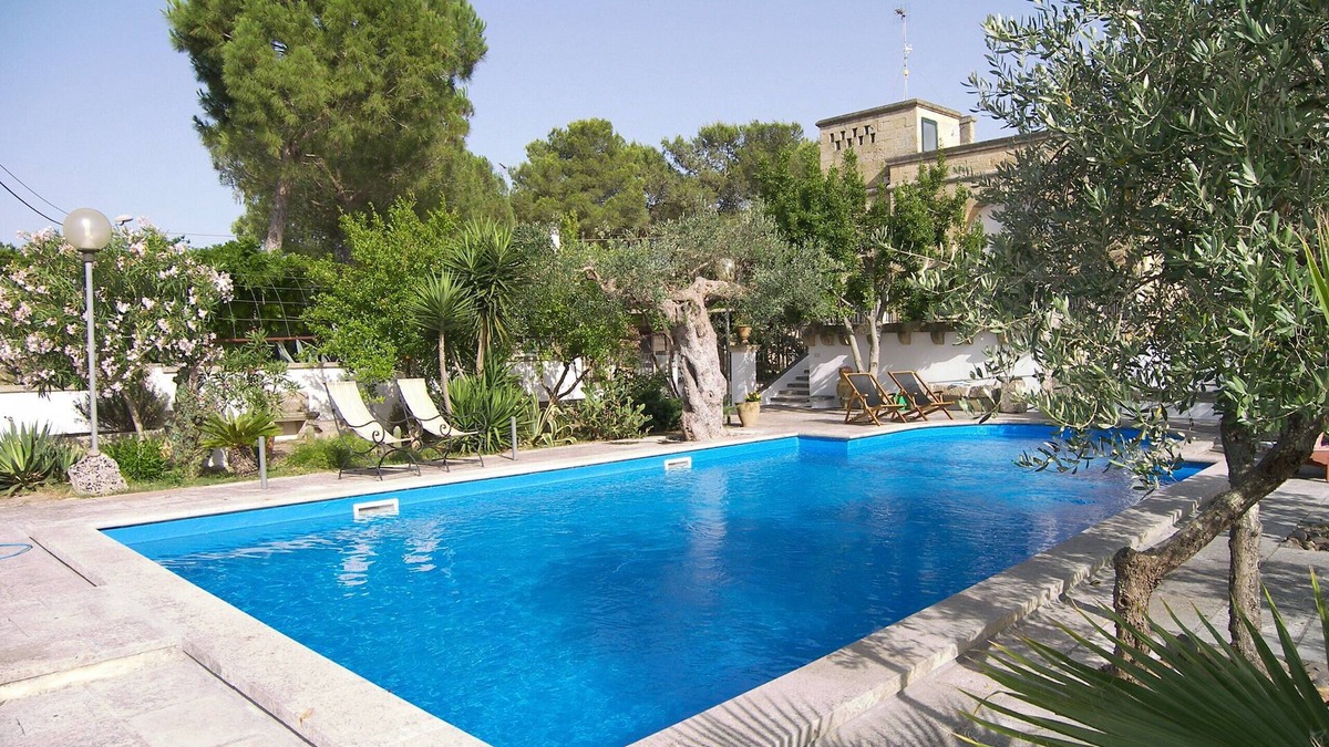 Specchia House | Masseria Verardo Mansion Typical house with garden Typical houseApartment in agrituris