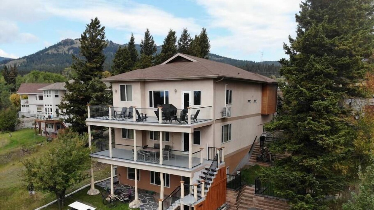Coleman House | Massive Modern Mountain Escape - Hot Tub & Views
