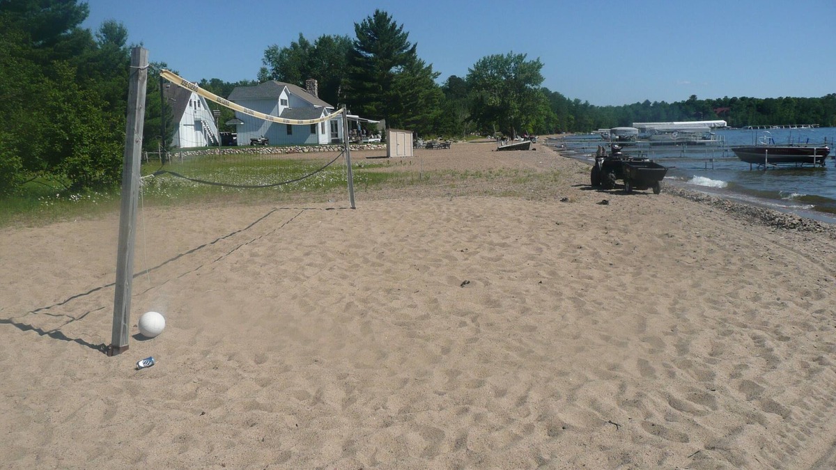 Crosslake Cabin | Massive Swimming Beach w Volleyball! Cabin, Huge Game Room. Book Early for 2025!