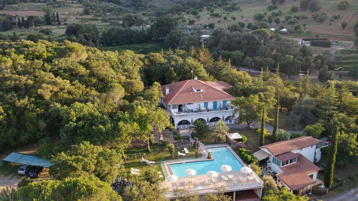 Campiglia Marittima Villa | Master Apartment in Residence by the sea set in typical Mediterranean vegetation