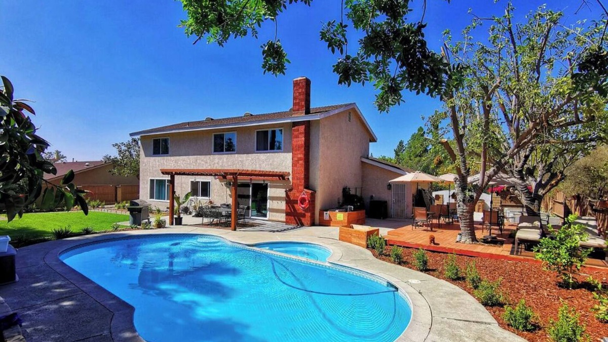 Claremont House | Master Bedroom Oasis in Claremont Pool House, Near 5 Colleges