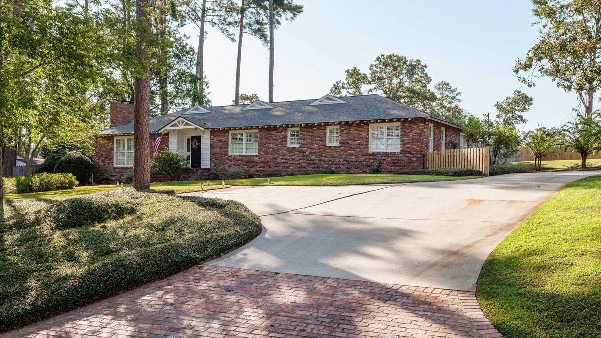 Murray Hill House | Masters Rental - Beautiful 3 bed/2 bath home minutes from the Augusta National