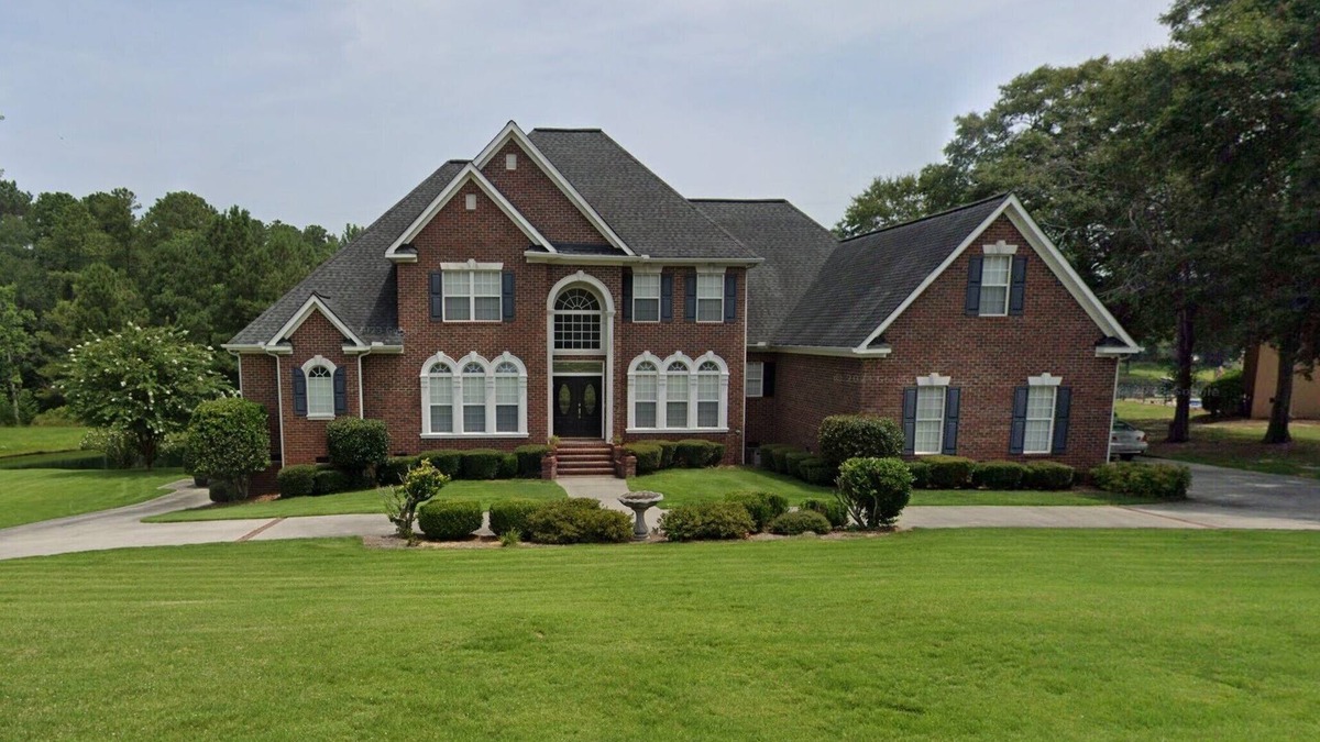 Bath House | Masters rental - large 5-bdrm home w/huge porch, pool, hot tub & game room.