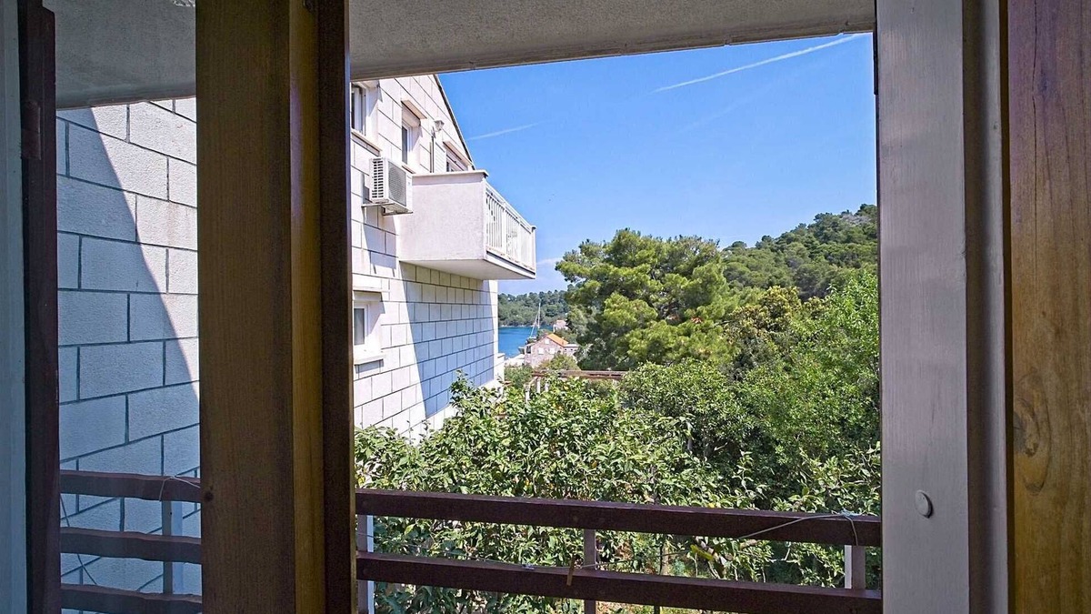 Pomena Apartment | Matana Pomena - Studio with Park View