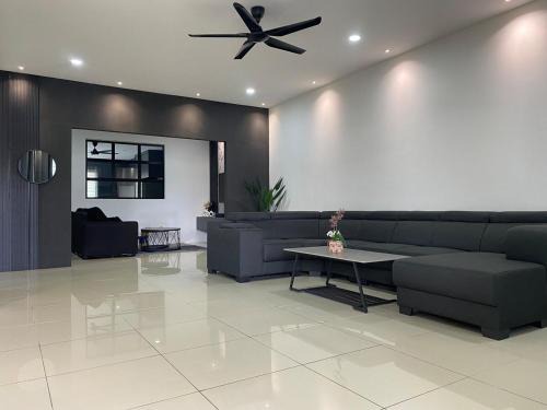 Kuching House | Matang Jaya Kuching Homestay