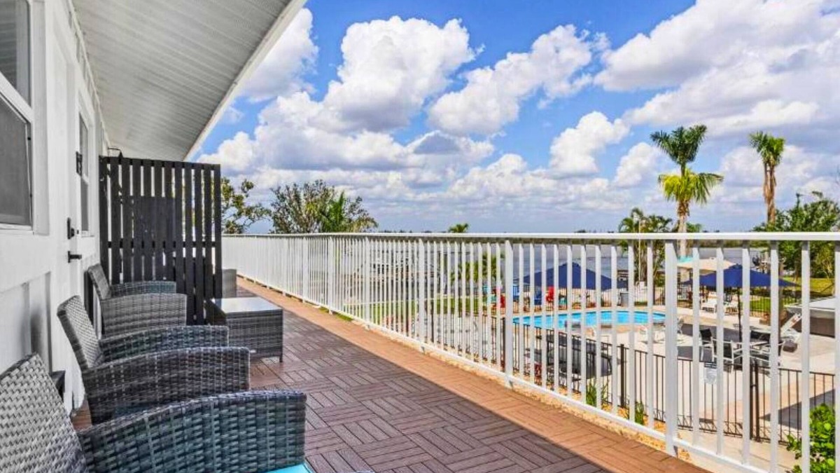 Matlacha Isles-Matlacha Shores Hotel | Matlacha on Shoreview
