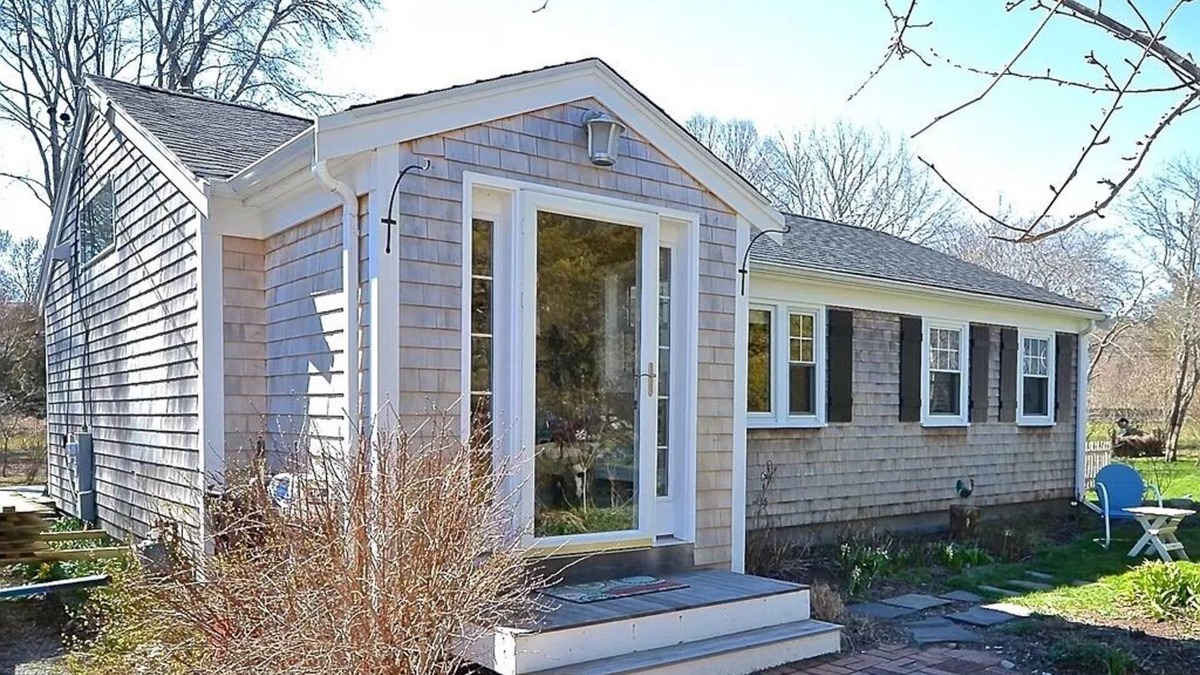 Mattapoisett Center Cottage | Mattapoisett Cottage
