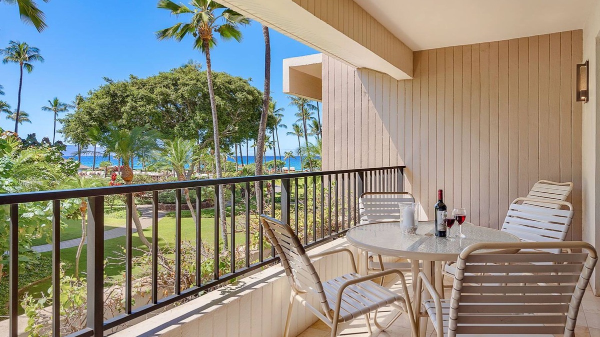 Kaanapali Condo | Maui Resort Rentals: Kaanapali Ali'i – 4 Total Bedrooms, Luxuriously Remodeled, Partial Ocean/Garden Views, Sleep up to 14!