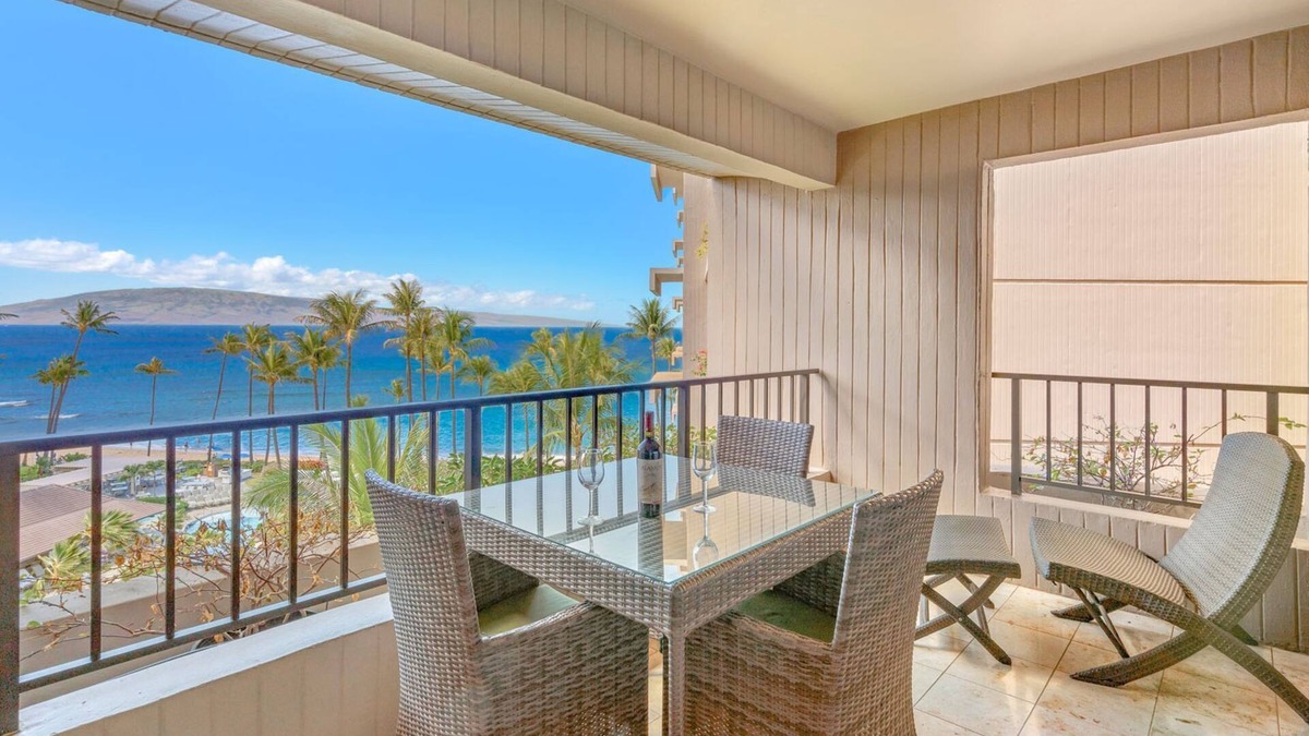 Kaanapali Condo | Maui Resort Rentals: Kaanapali Alii 241 - Interior Courtyard 2BR with Stunning Ocean Views from Nearly Every Room!