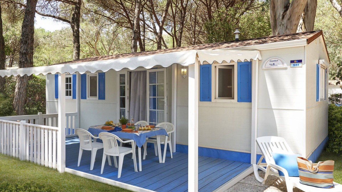 Baia Domizia House | Maxi Caravan Comfort by Interhome