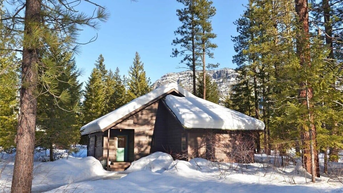 Mazama Cabin | Mazama Panorama - 2 bedroom cabin at Wilson Ranch