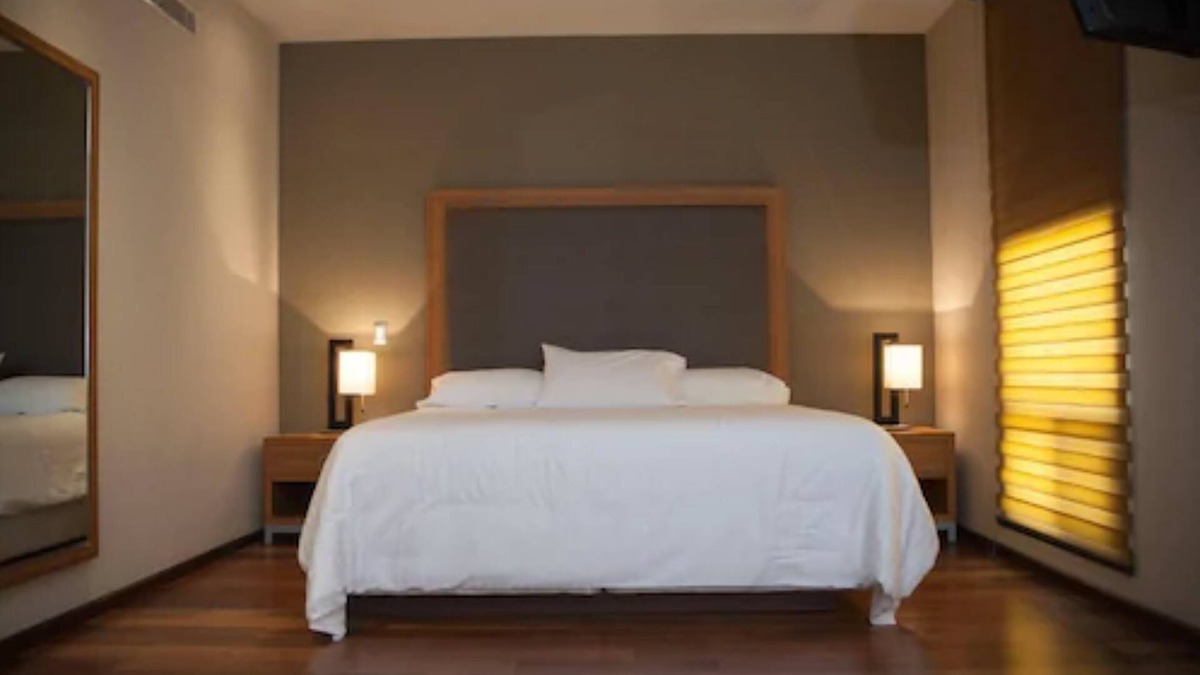 Monterrey Hotel | MBM Red Sun