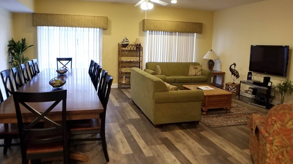 Myrtle Beach Condo | MBV 6Br/5Ba - 302B
