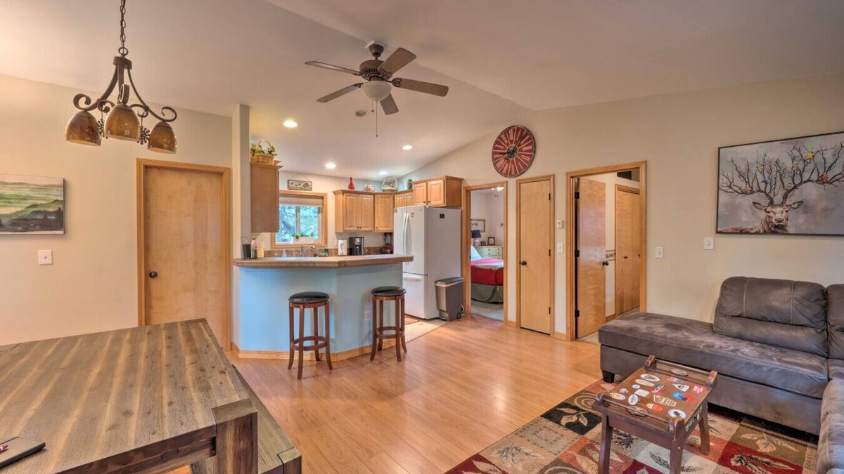McCall House | McCall Retreat w/AC, BBQ Grill , Bikes & Balcony