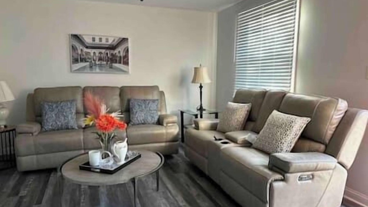 Bronzeville House | McCormick Place, 3 bedroom house