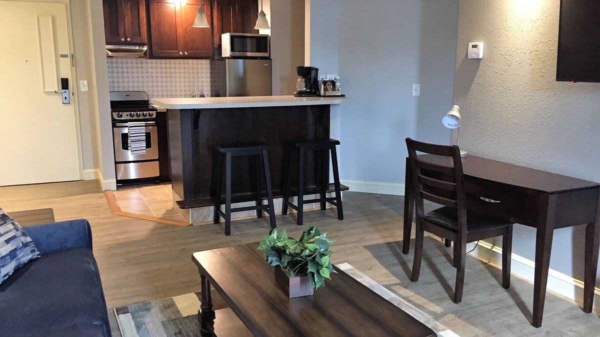Ripley Hotel | McCoy's Inn