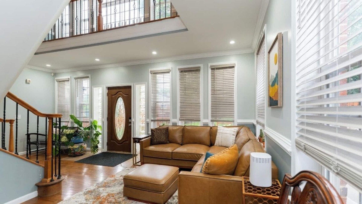 Friendly Apartment | MD/DC/VA Hideaway - Oasis/Jacuzzi w/4-bedroom/3-Bath in Fort Washington