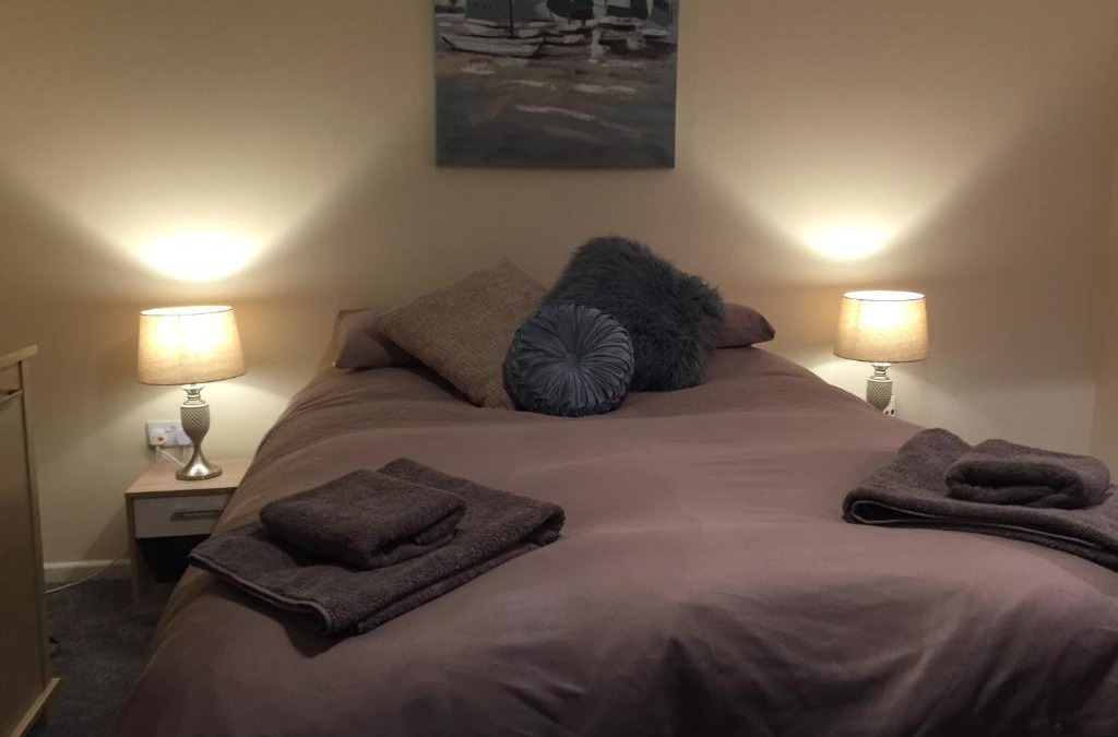 Pool House | Meadow view