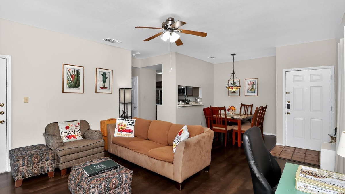 North San Antonio - SAT Condo | Med Center Condo w/Pool, Travel Nurses Welcome!