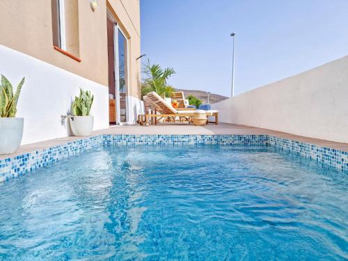 Arenas del Mar Villa | Medano Seaside Villa, Jacuzzi & Pool