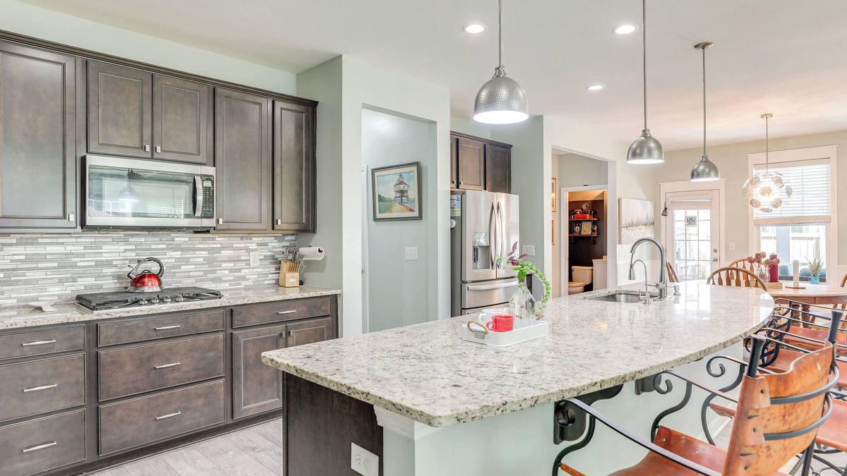 Moncks Corner House | Media Room & Yard: Modern Moncks Corner Home