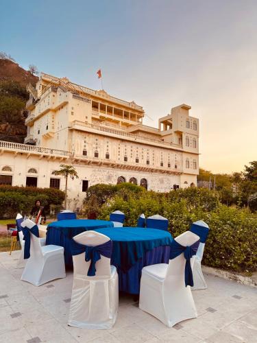 Jaipur District Hotel | Medieval Forts & palaces