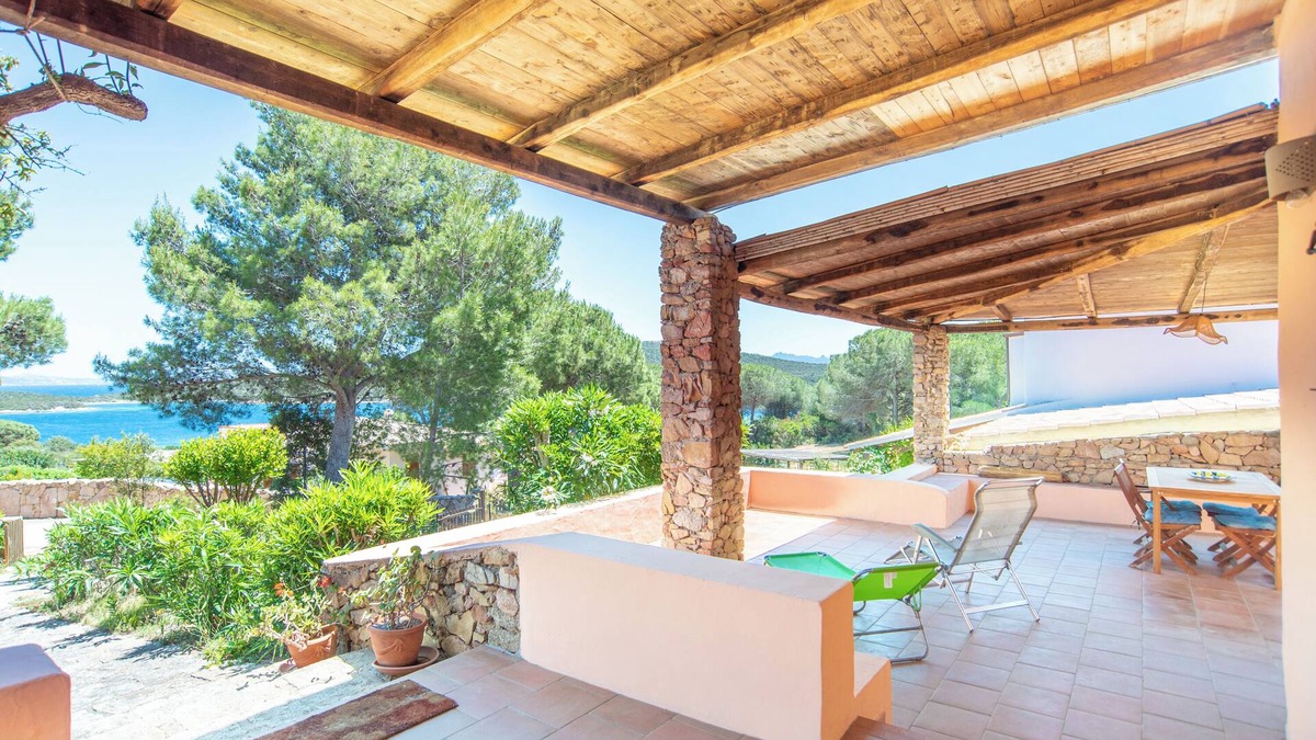 Conca Verde House | Mediterranean Cottage with Garden, Terrace and Sea View; Parking Available, Pets Allowed