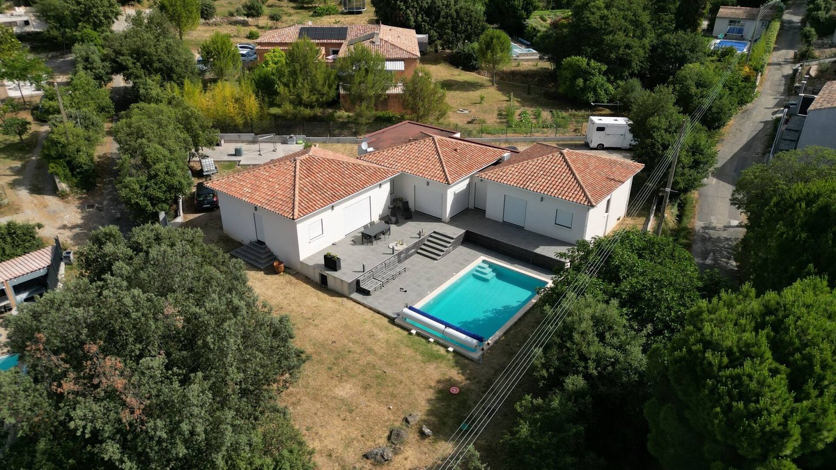 Aumelas Villa | Mediterranean stopover