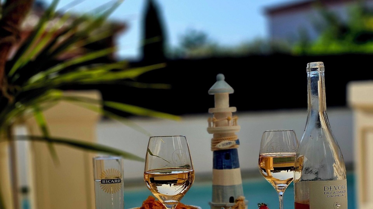 Fabregues Villa | Mediterranean villa for rent - sleeps 6