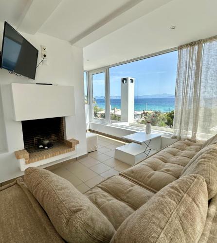 Paralias Apartment | Medusa by Dia sea view apartment