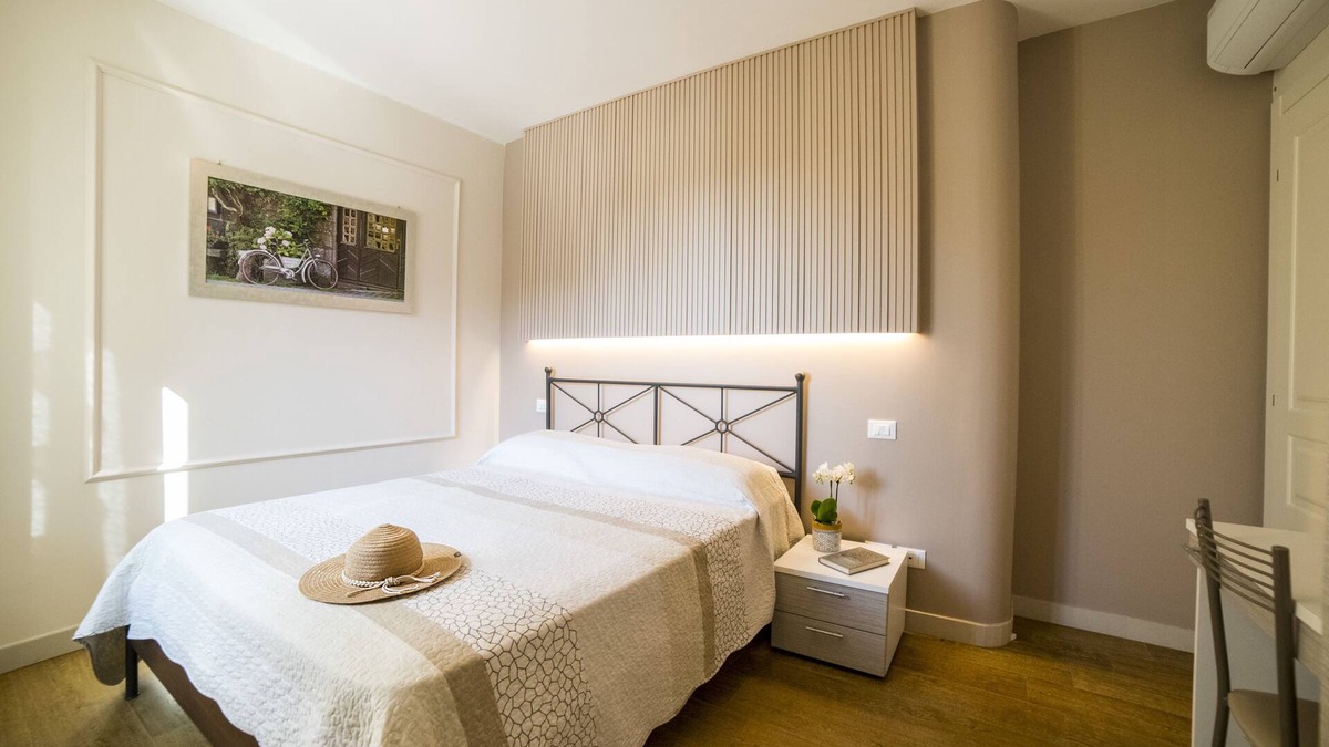 Cupra Marittima Apartment | Medusa Suite - Finely furnished apartment with Pool, Gymnasium, Wi-Fi