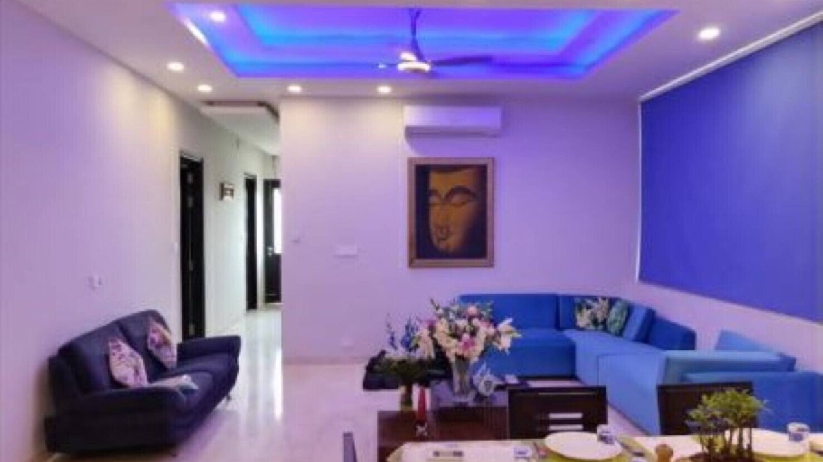 DLF City Apartment | Meera Suites @ DLF 2 - Suite 4