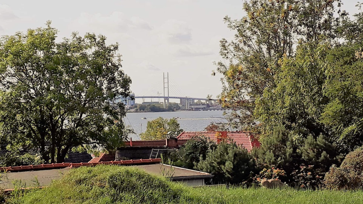 Altefaehr Apartment | MeerZeit-modern vacation apartment with a view of the sea and Stralsund