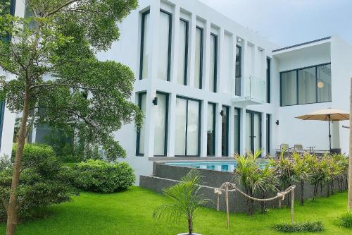 Sichon Villa | Meet Up Villa