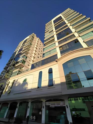 Andorinha Apartment | Meia Praia Apto Fino Acabamento 3 suítes e 2 garagens