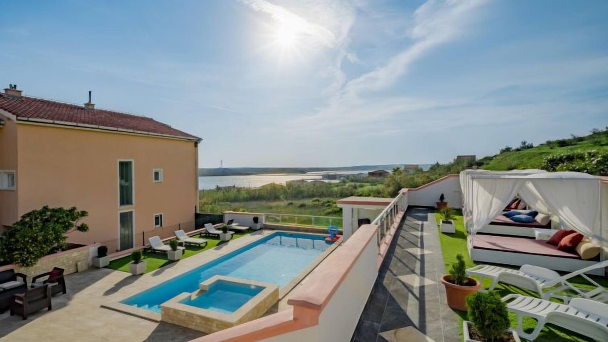 Dinjiska Apartment | Melandura by Interhome