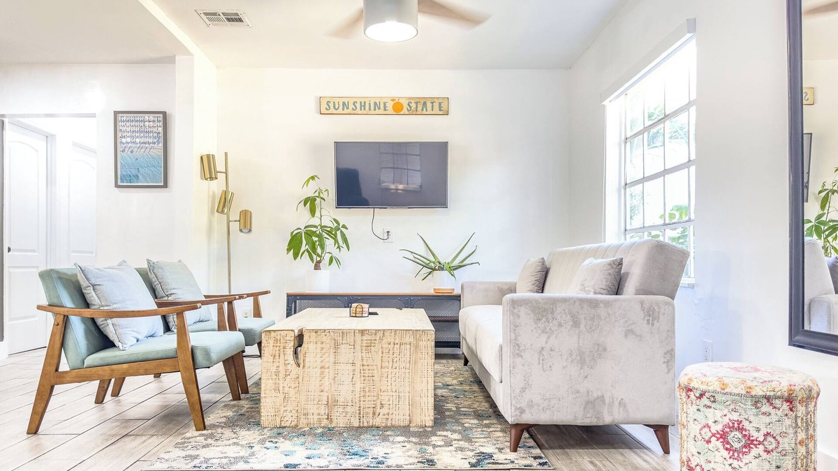 Miami Springs House | Melrose Villa - Charming 2-bedroom house in delightful Miami Springs
