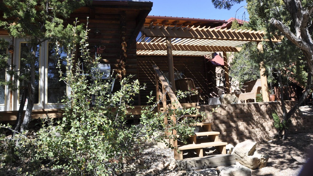 Pinion Ridge Estates Cabin | Mema's Cozy Cabin in the Sandia Mountains