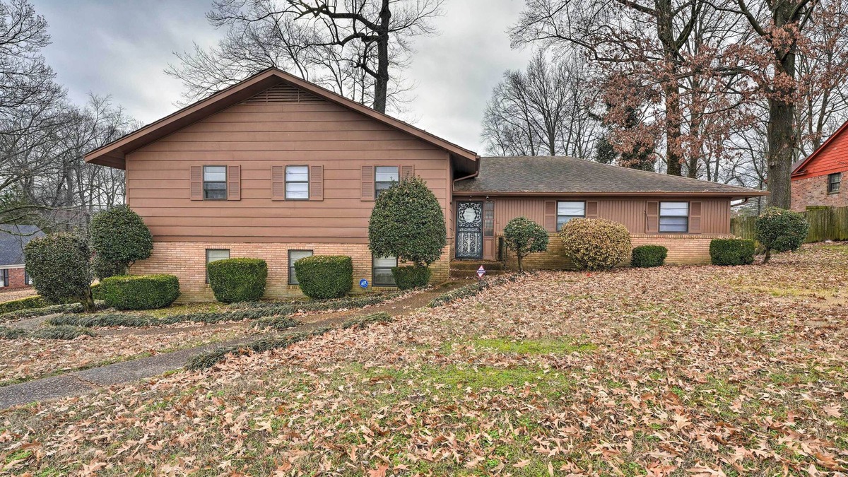 Whitehaven House | Memphis Vacation Rental - 1/2 Mi to Graceland