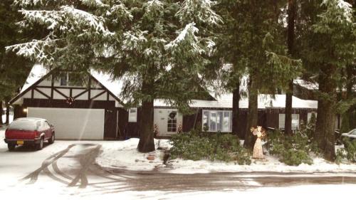 Mendenhaven House | Mendenhall Private Room In Shared Home - DISCOUNT ON TOURS