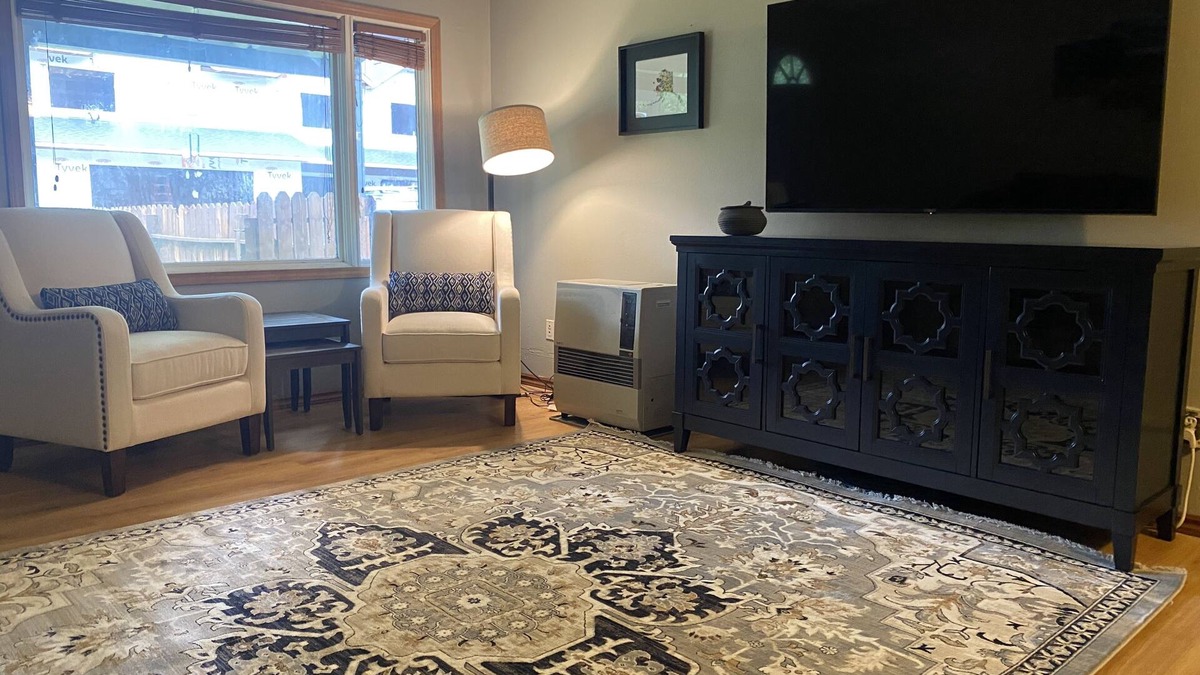 Mendenhall Valley House | Mendenhall Valley Home - CBJ 1000109