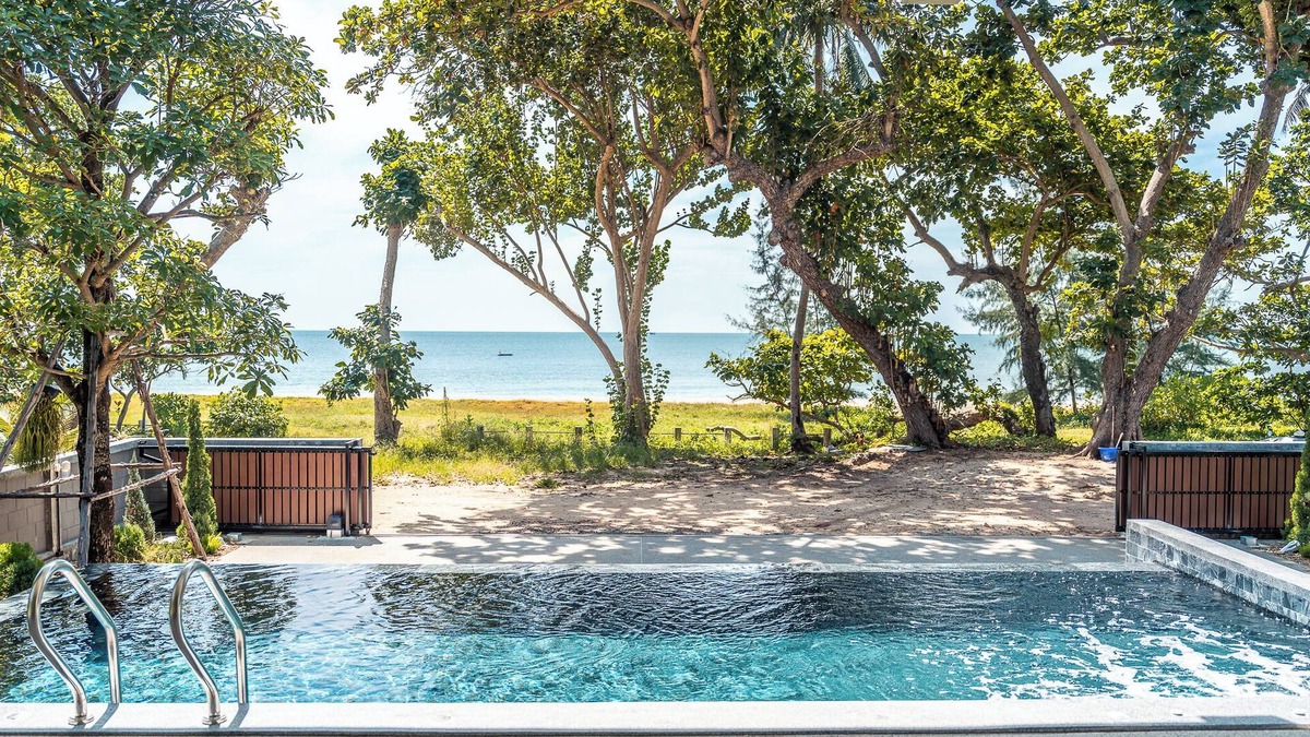 Kram House | Merbrisa Rayong 4BR - Ao khai beachfront