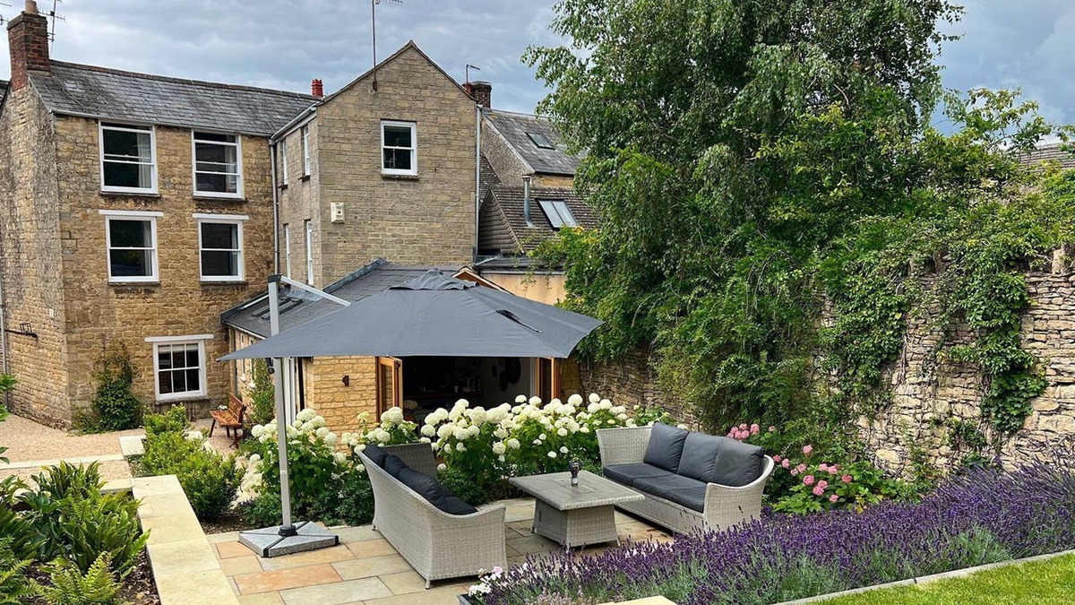 Charlbury House | Merchant House, Charlbury - sleeps 12 guests in 6 bedrooms