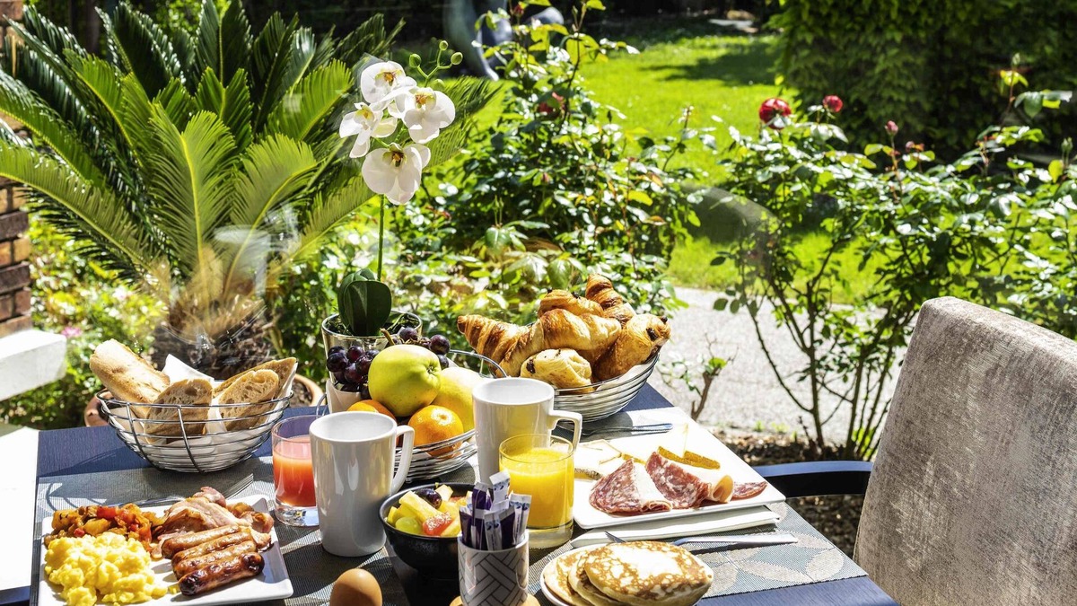 Maurepas Hotel | Mercure Maurepas Saint Quentin