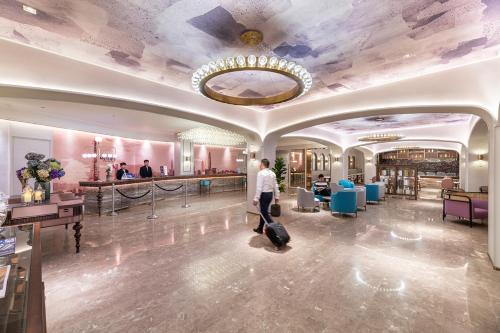 Xuhui Hotel | Mercure Shanghai Xujiahui South