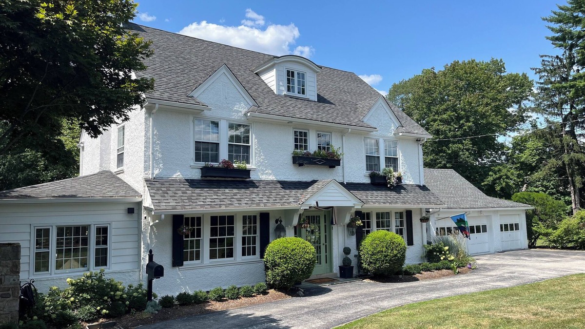 Haverford House | Merion Golf Course Stunner! Perfect for Fall College Visit!