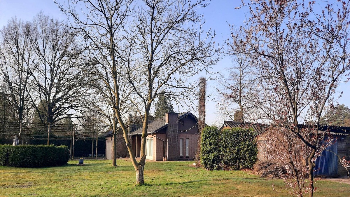 Merksplas House | Merksplas Villa with Terrace